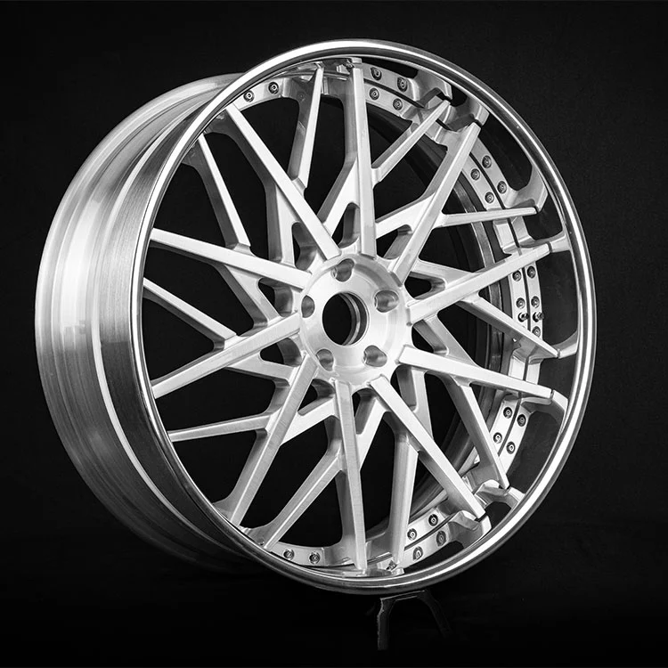 3-teilige Schmiederäder mit hochglanzpolierter Lippe